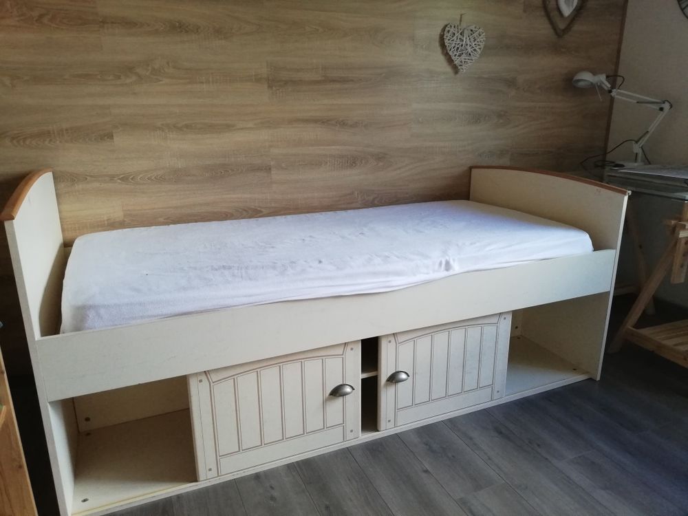 Beau Lit avec rangement Mobilier enfants