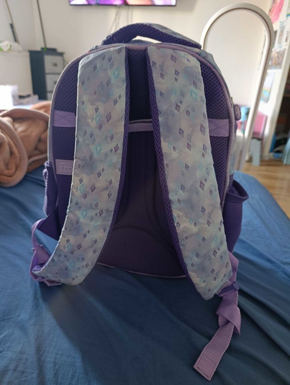 cartable pour enfant neuf avec trousse offert Jeux / jouets