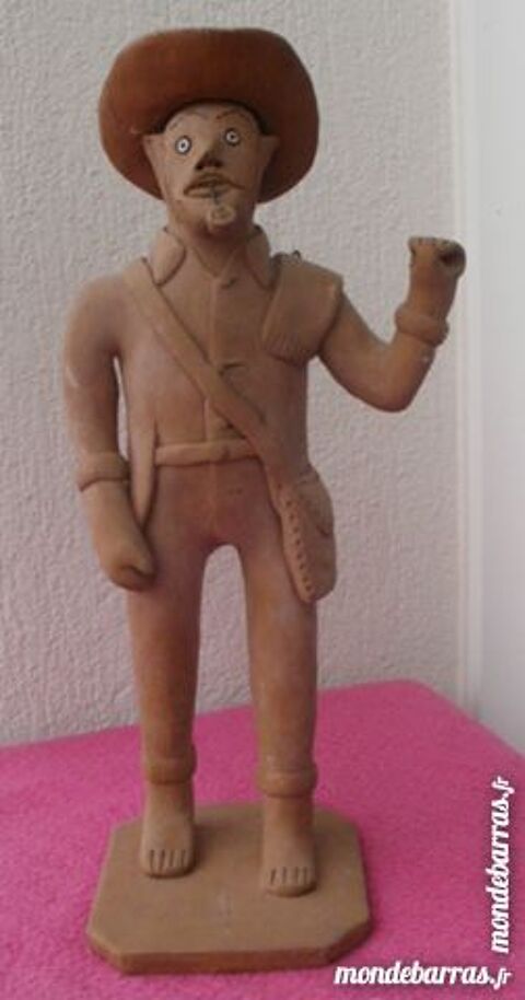 Statue, sculpture : personnage, homme en terre cui 20 Montauban (82)