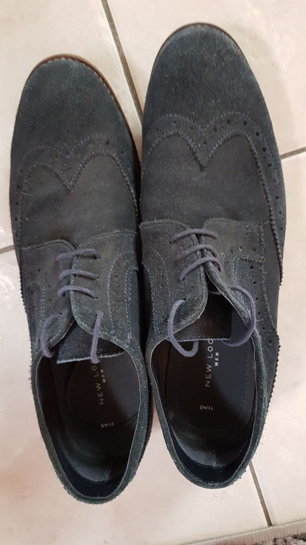 Paire de chaussure taille 45 homme
en cro&ucirc;te de cuir
Chaussures