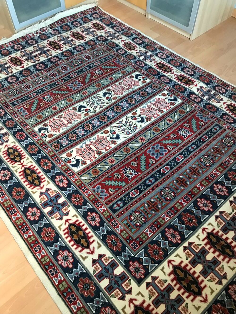 V&eacute;ritable tapis tunisien 240x170 Décoration