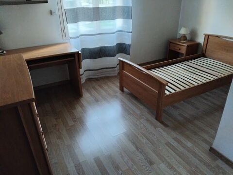 Chambre lit + chevet + commode + bureau 300 Czy (89)