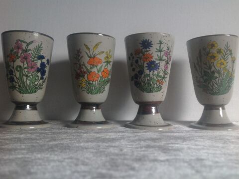 QUATRE MAZAGRANS EN GRÈS ÉMAILLÉS & FLEURS RAFFINÉES 18 Trégunc (29)