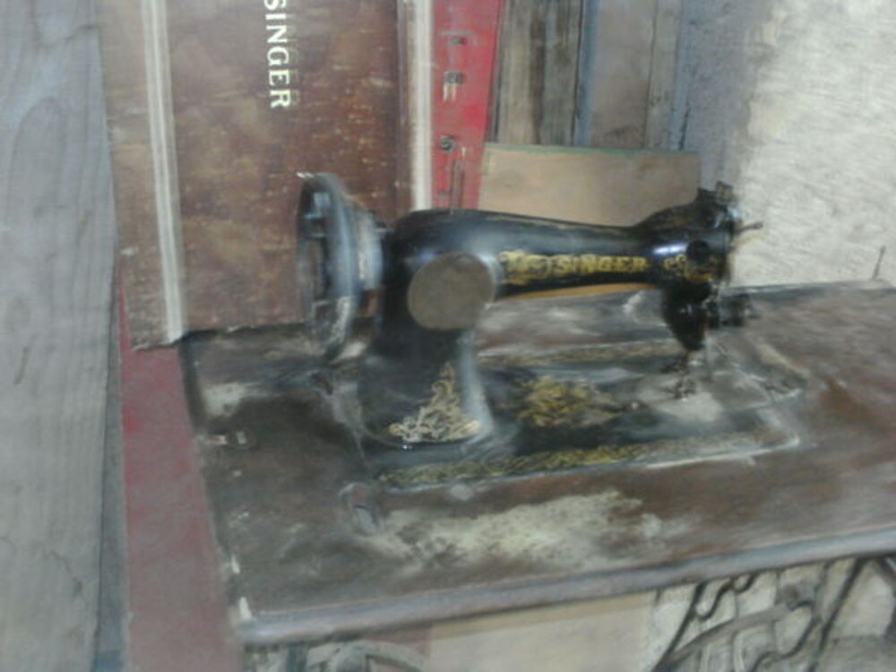 Machine &agrave; coudre SINGER 