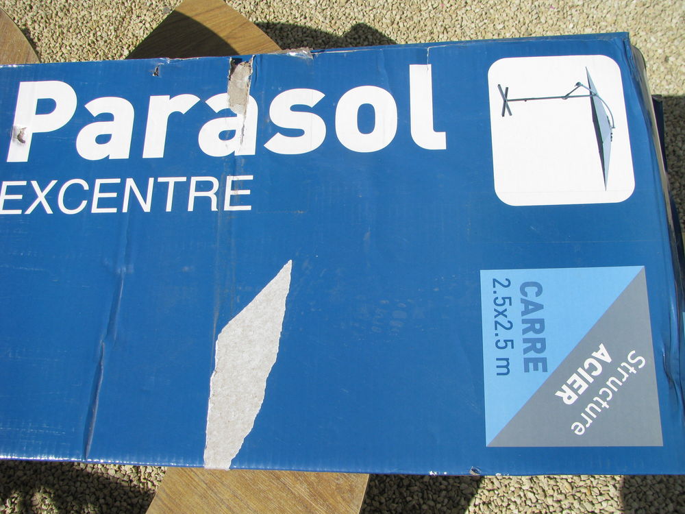 parasol ext&eacute;rieur d&eacute;port&eacute; Jardin