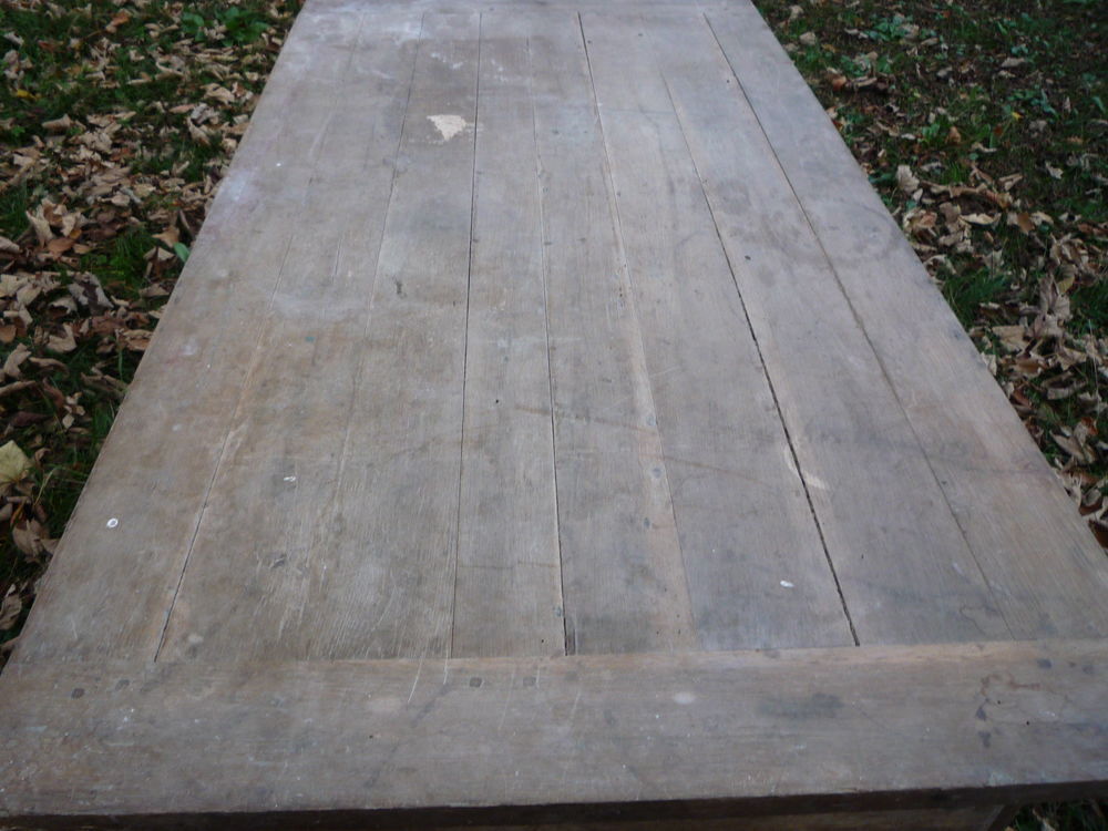 Table de ferme (G)
158cm x 83cm
h 75cm
h sous tablier
58cm Meubles