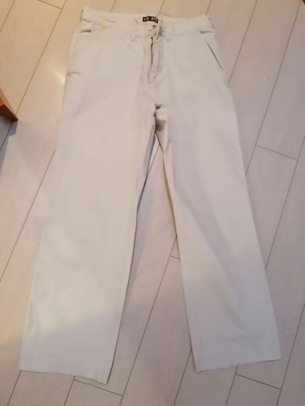 Pantalon toile femme 
Vêtements