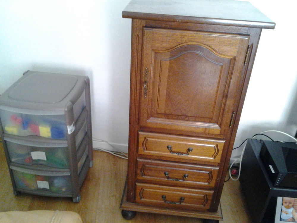 meuble en bois 50 € &agrave; d&eacute;battre Meubles