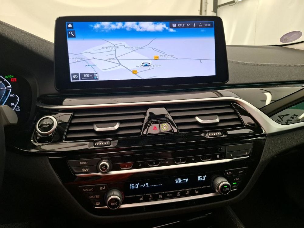 S&eacute;rie 5 Touring 530e TwinPower Turbo xDrive 292 ch BVA8 Luxury 2022 occasion 75015 Paris