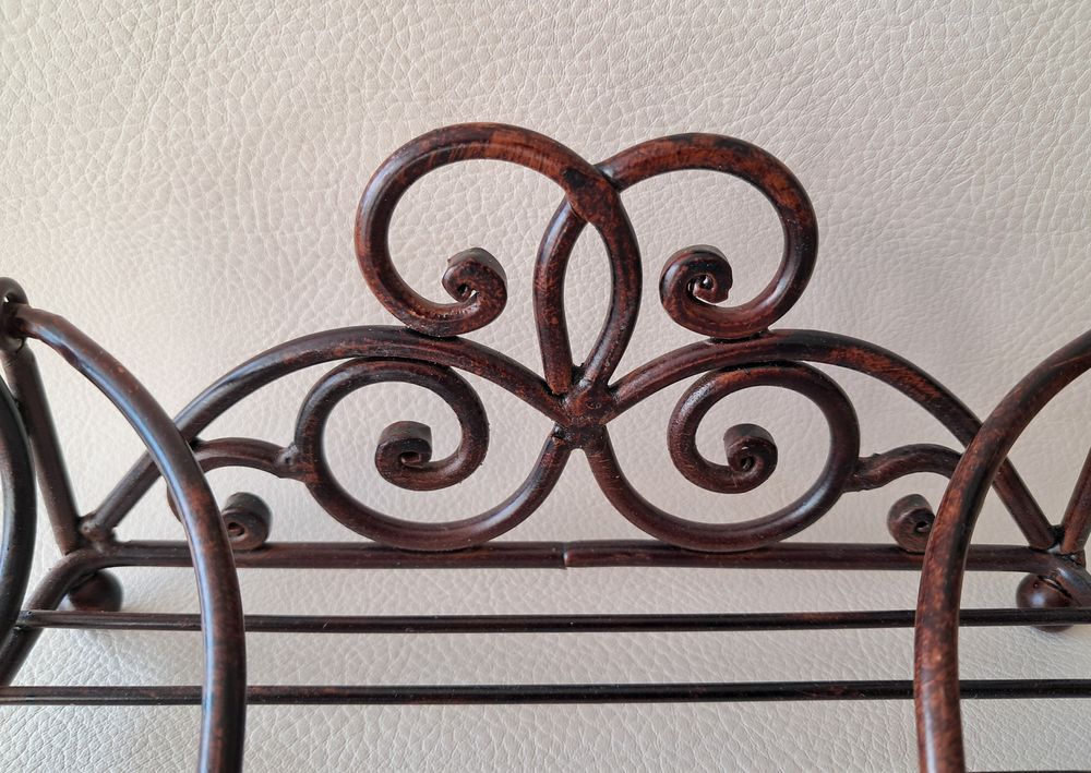 porte serviette de table en papier en m&eacute;tal couleur bois Cuisine