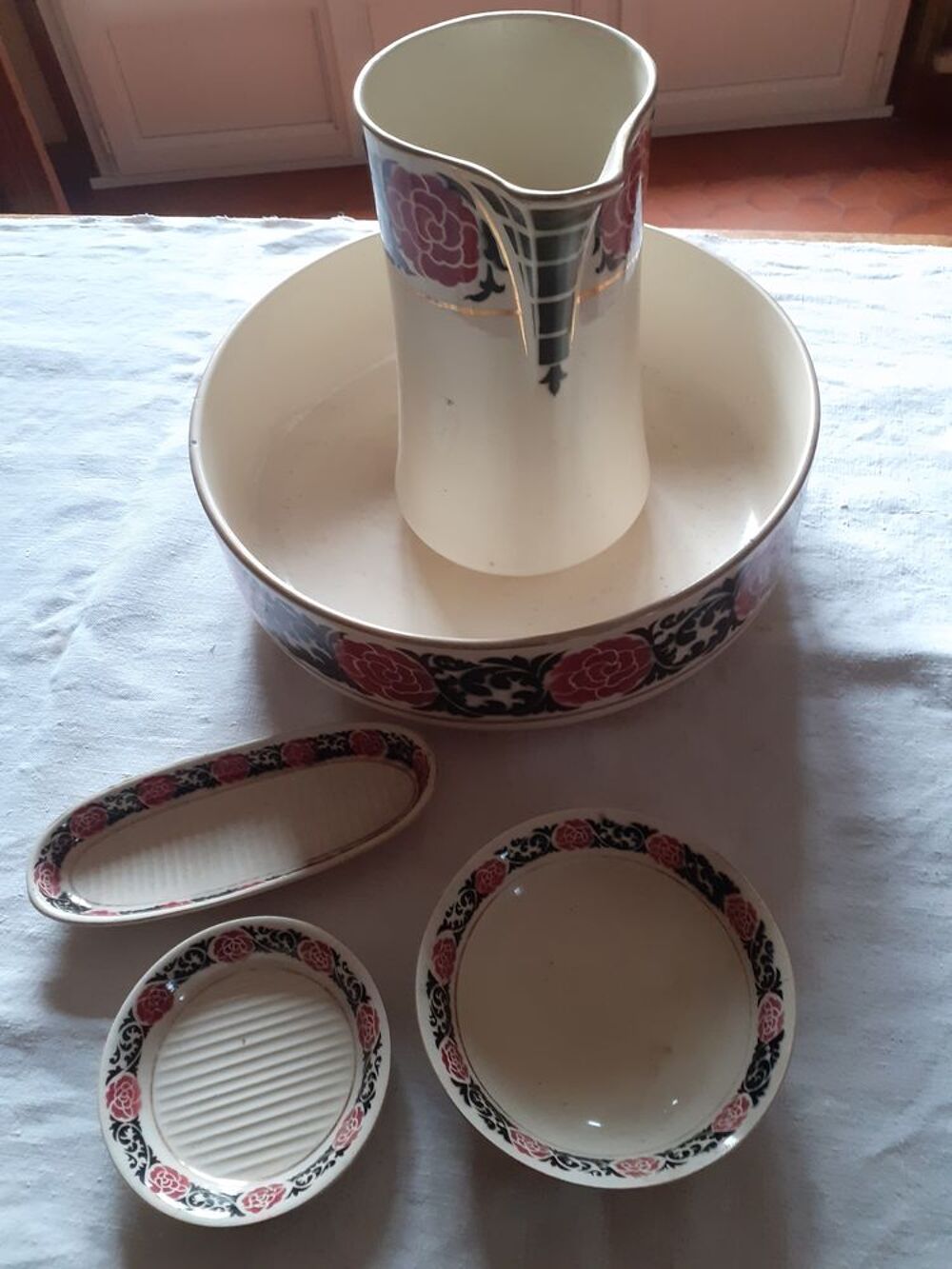 Ensemble de toilette en fa&iuml;ence Hamage Moulin des Loups Décoration