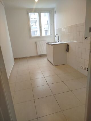  Appartement � vendre 4 pi�ces 81 m�