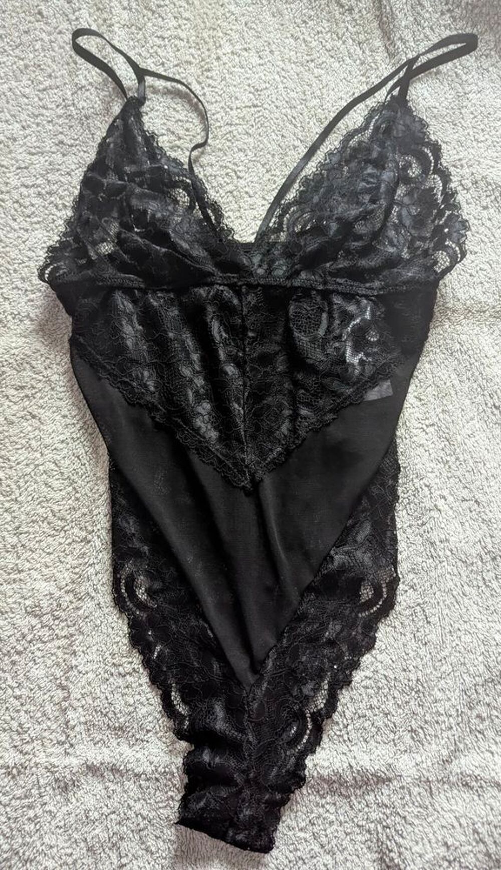 Lingerie V�tements