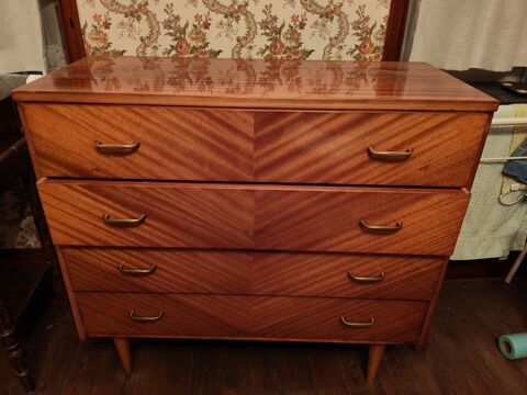 Commode Vintage Années 50/60 ? Pieds Boussole & Placage Acaj Wignehies (59)