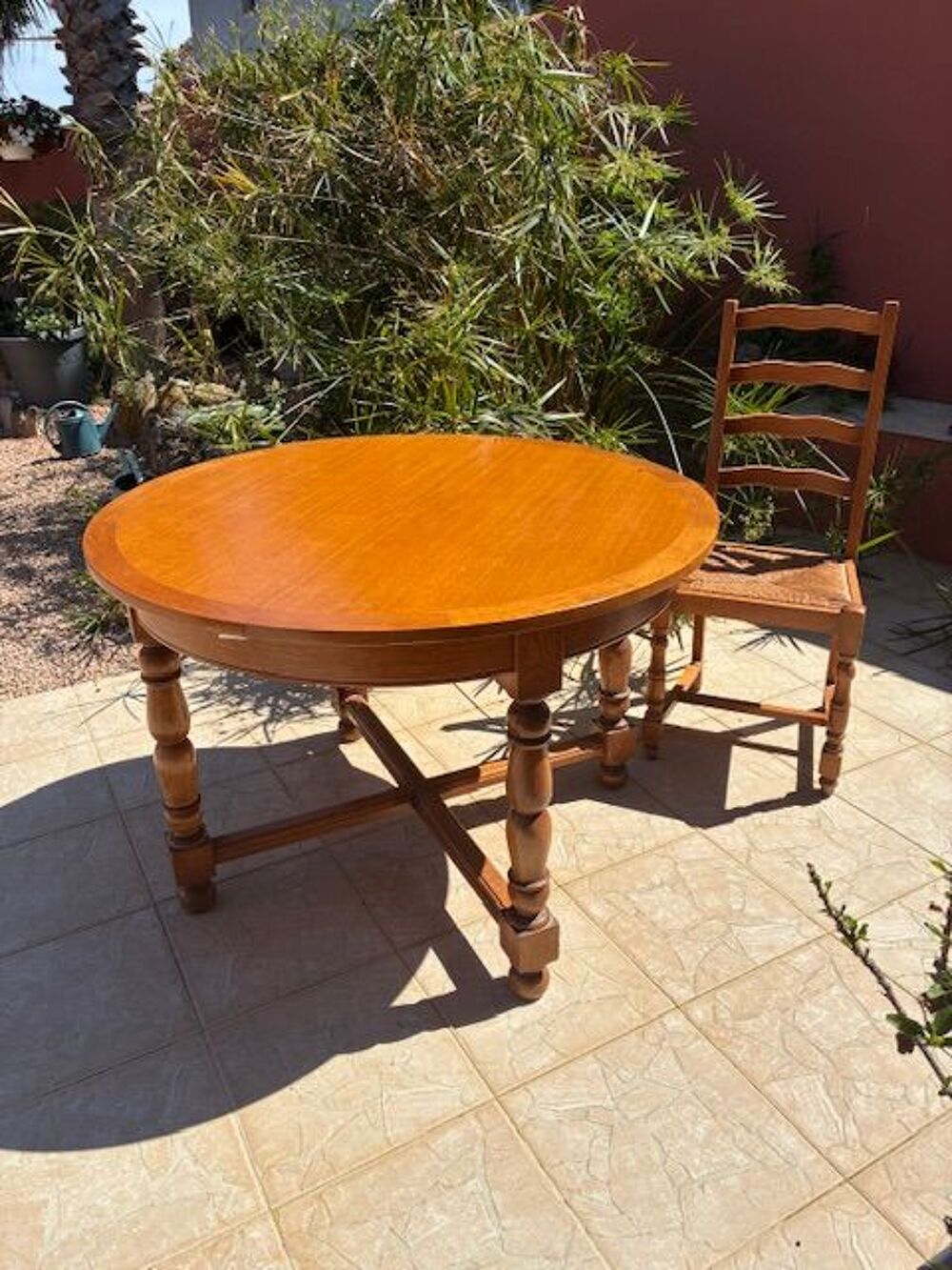 Table ronde ch&ecirc;ne Meubles
