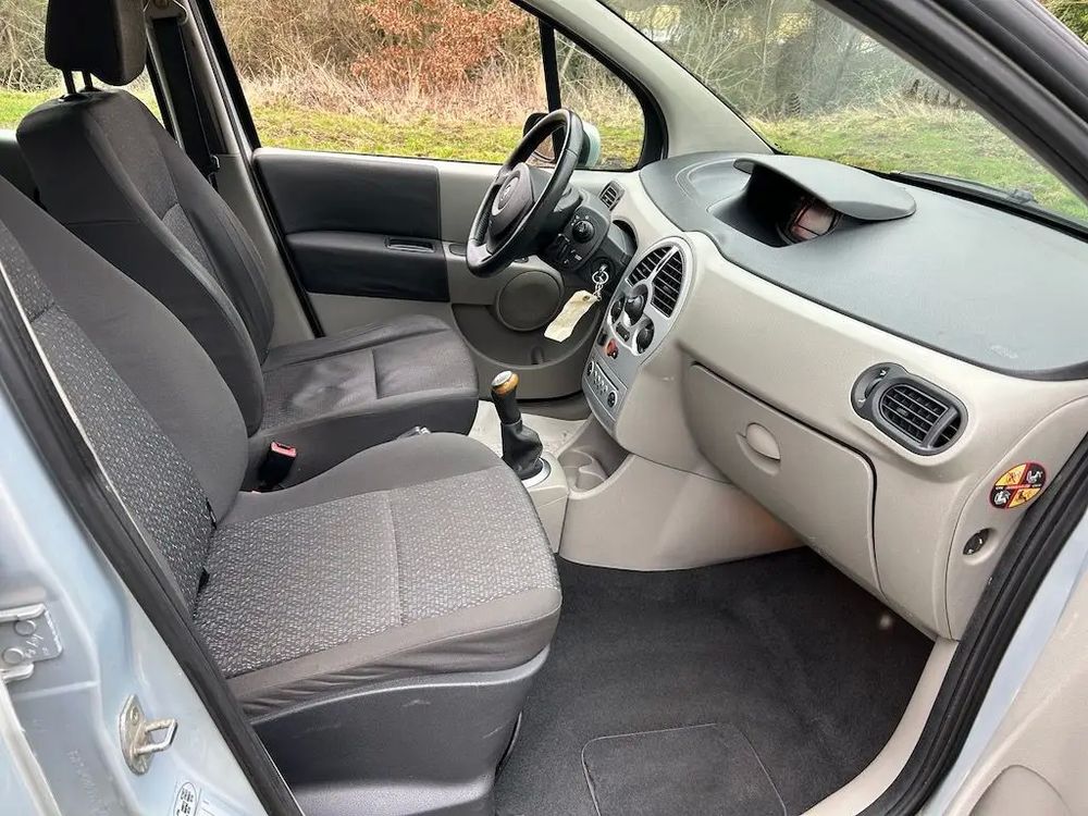 Modus 1.6 16v Confort Clim Expression 2006 occasion 77450 Montry