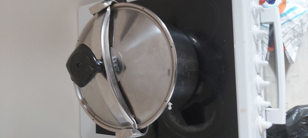 cocotte minutes SEB NEUF Electroménager