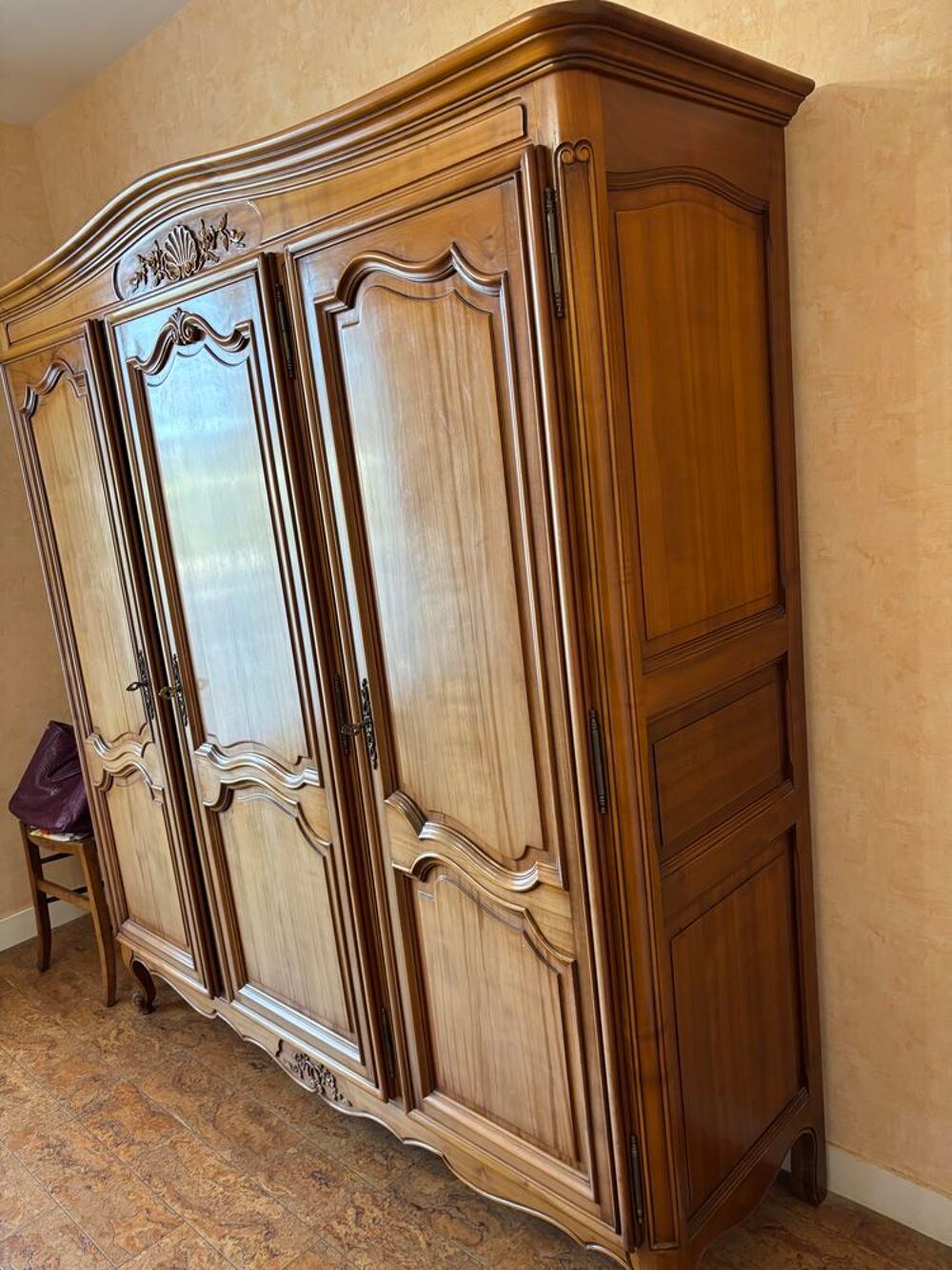 Armoire 3 portes style Louis XV ? Sculpt&eacute;e ? Rangement modul Meubles
