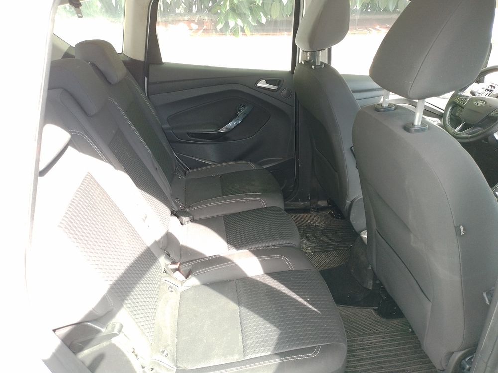 C-max C-MAX 1.5 TDCi 120 S&S Business Nav 2016 occasion 77250 Veneux-les-Sablons