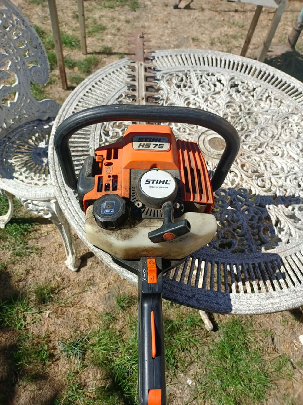 Motobineuse, taille haies,tron&ccedil;onneuse Jardin