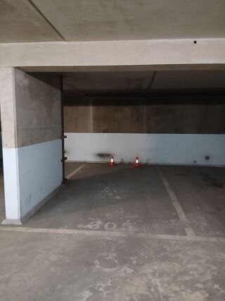  Parking / Garage � louer 11 m�