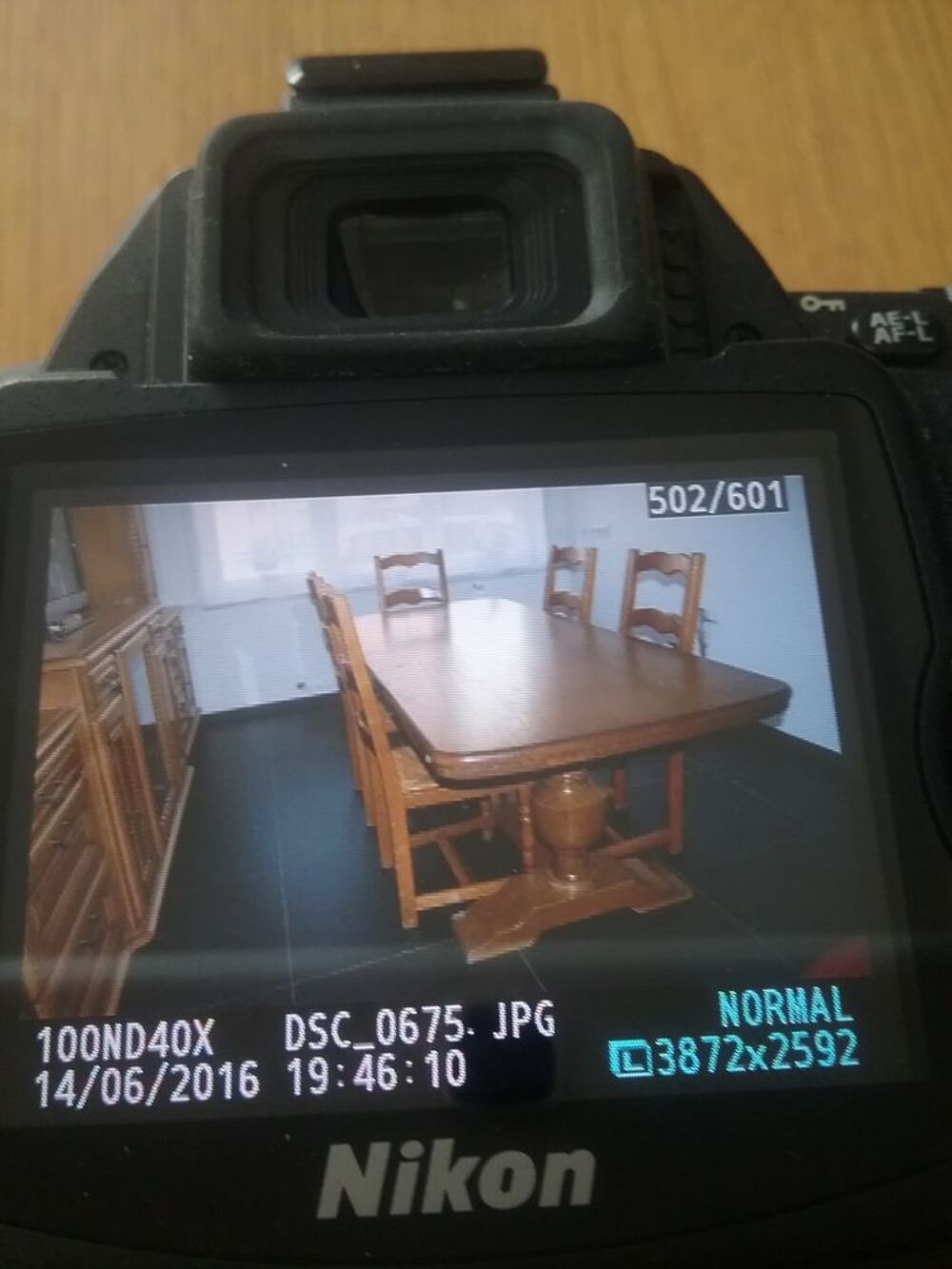 Salle &agrave; manger ch&ecirc;ne massif Meubles