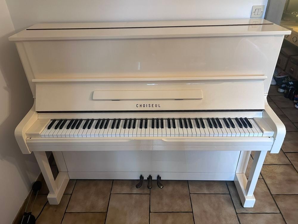 ? Piano droit Choiseul C-2 ? &Eacute;l&eacute;gance fran&ccedil;aise Instruments de musique