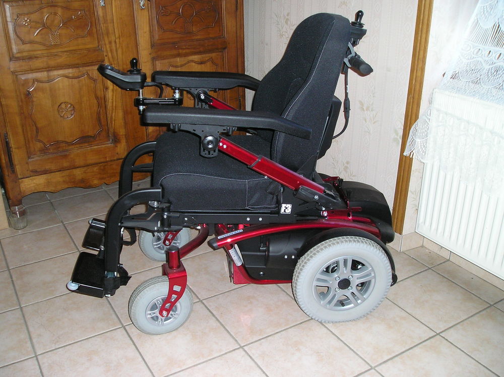 Fauteuil roulant electrique VERMEIREN 3 AA1 Meubles