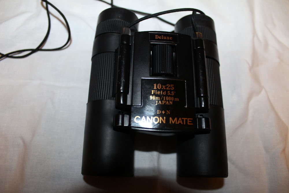 JUMELLES CANON MATE 
Photos/Video/TV