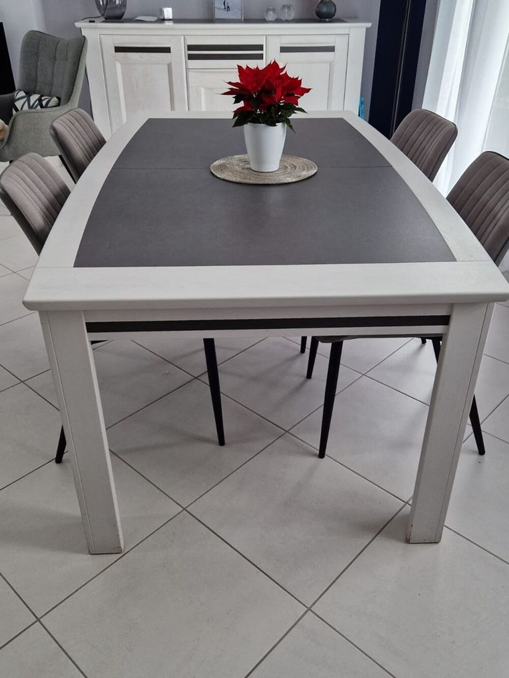SALLE A MANGER Meubles
