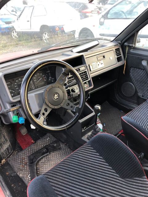 Citroen ax Citroën  GT
véhicule avec l&