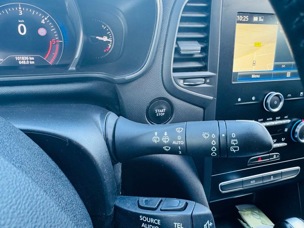Megane IV Estate M&eacute;gane IV Estate dCi 110 Energy Business EDC 2018 occasion 95150 Taverny