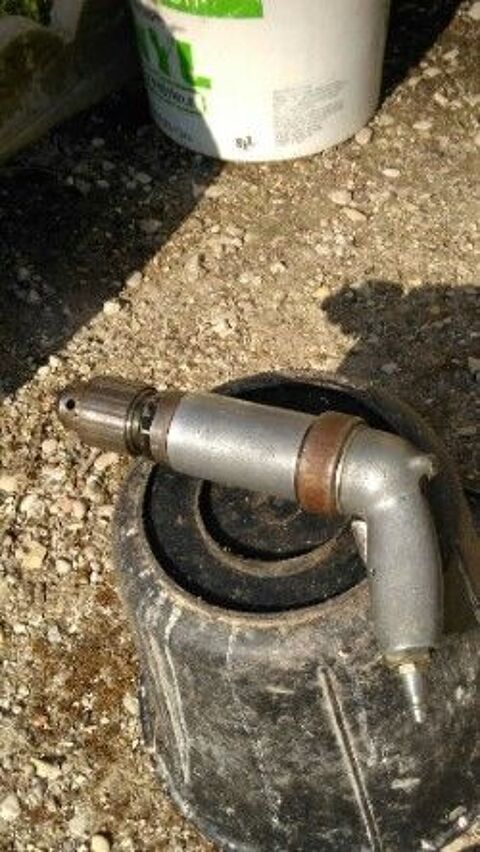 Perceuse  pneumatique 35 Broyes (51)