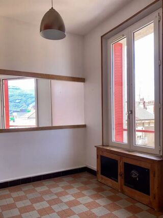  Appartement à louer 2 pièces 48 m²