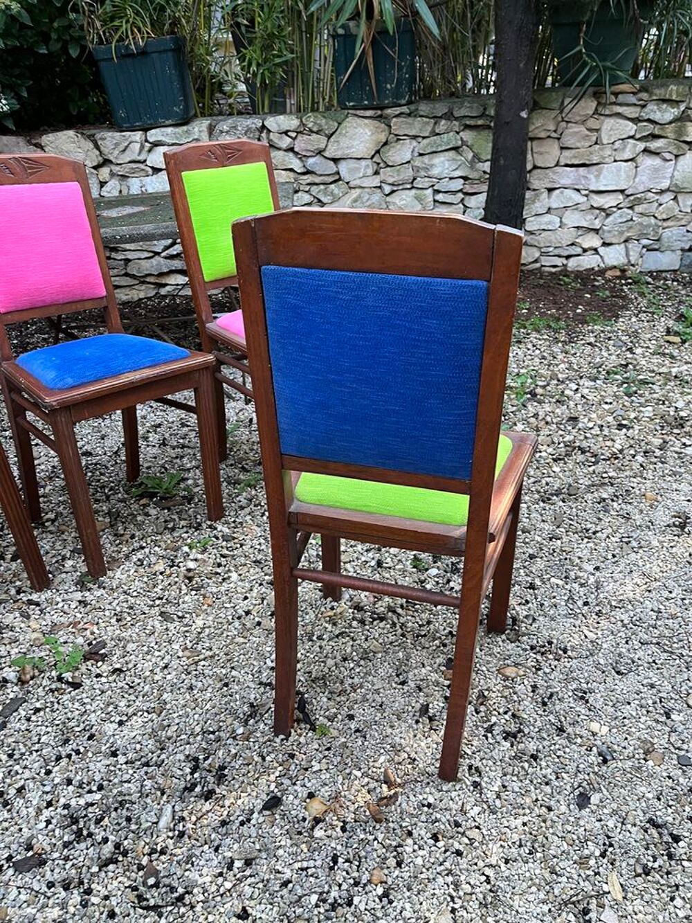 Cinq chaises Meubles