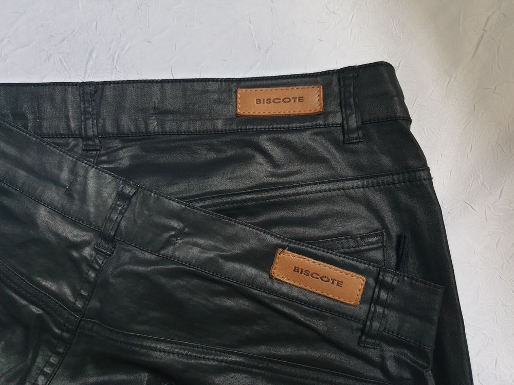 2 Pantalons noirs effet glac&eacute; Biscote taille 44 Vtements