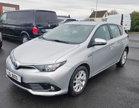 Toyota Auris Hybride 136h Collection 2019 occasion Faremoutiers 77515