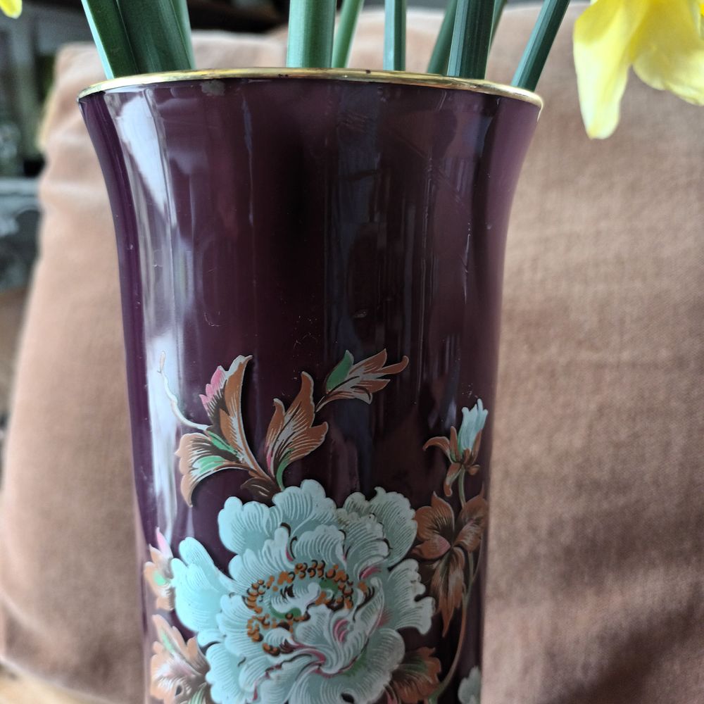 vase fleurs violet verre pivoine iris rose feuilles plantes Décoration