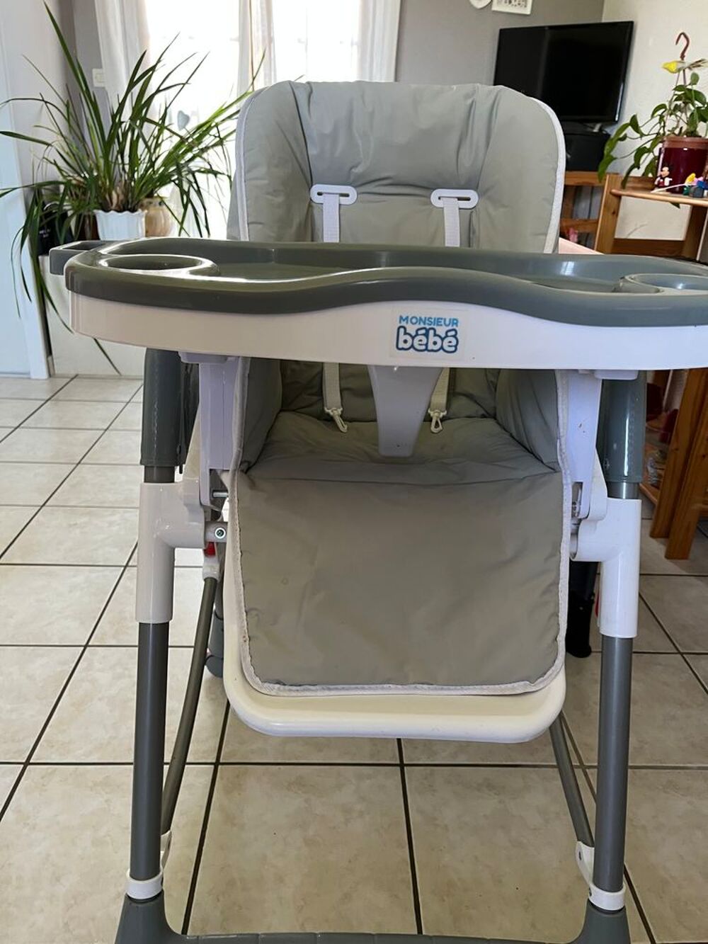 Chaise haute b&eacute;b&eacute; Puériculture