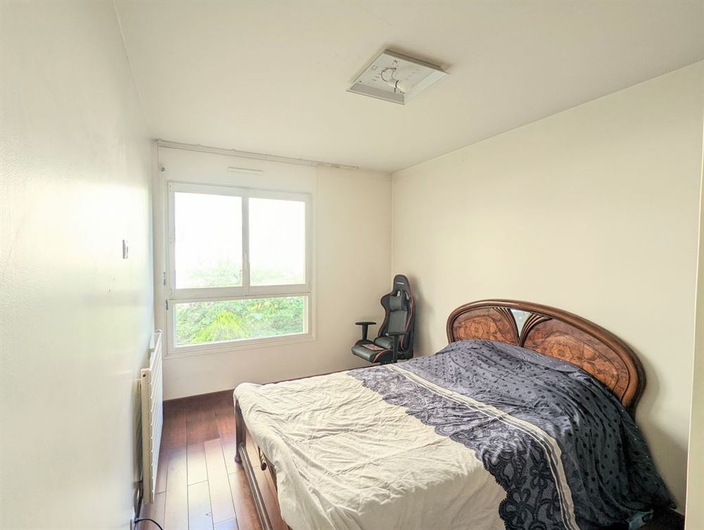 Location Appartement GRAND 4P BAS BELLEVILLE Paris 19