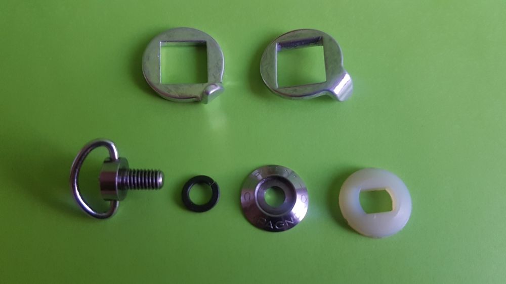 VINTAGE * CAMPAGNOLO * PI&Eacute;CES MANETTE Vélos