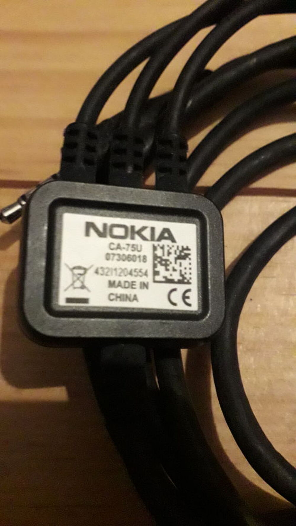 2 c&acirc;bles AUDIO/VID&Eacute;O NOKIA CA-75U. Tlphones et tablettes