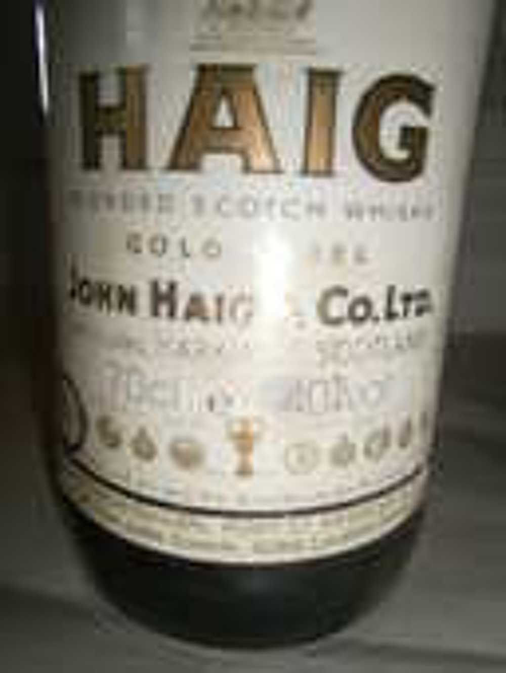 POUR AMATEUR BOUTEILLE DE HAIG BLENDED GOLD LABEL 1983 
