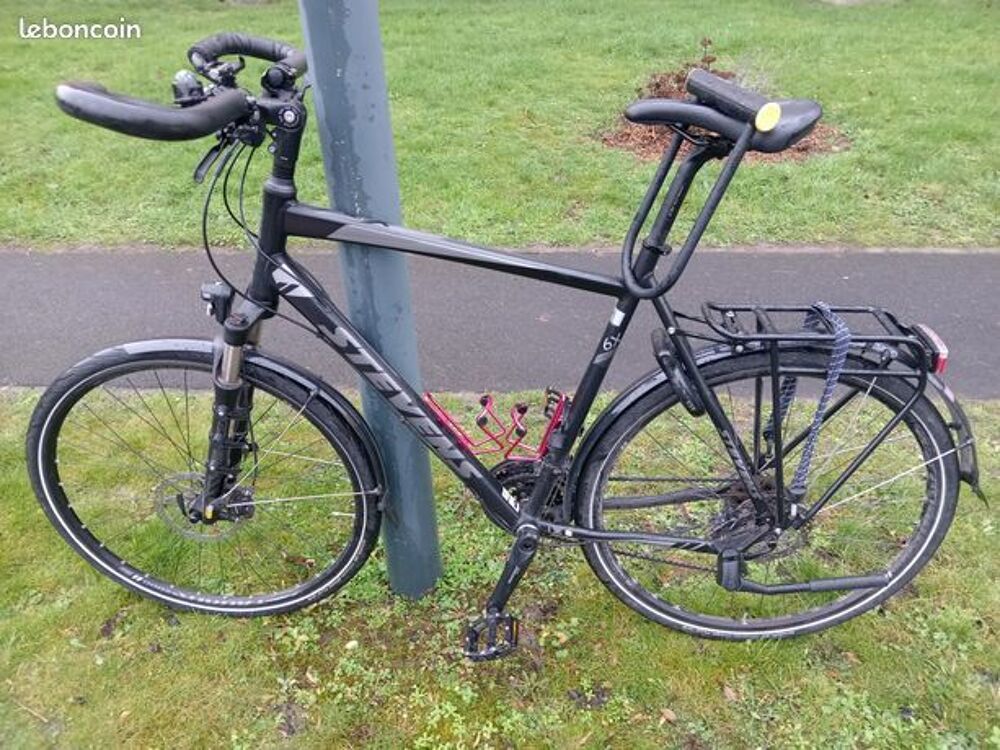 V&eacute;lo VTT/VTC de voyage + anti-vol Vélos