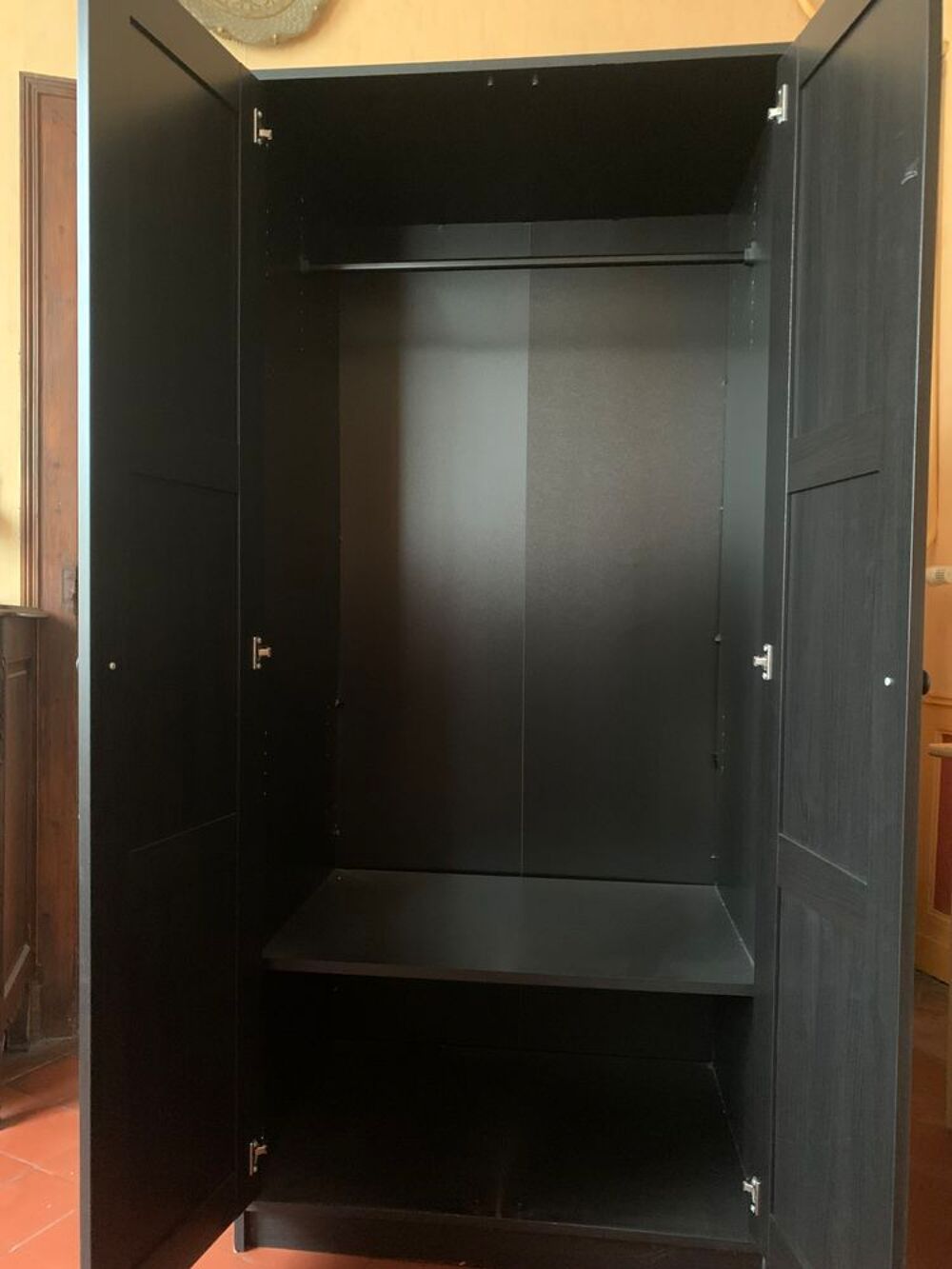 Armoire cause double emploi Meubles
