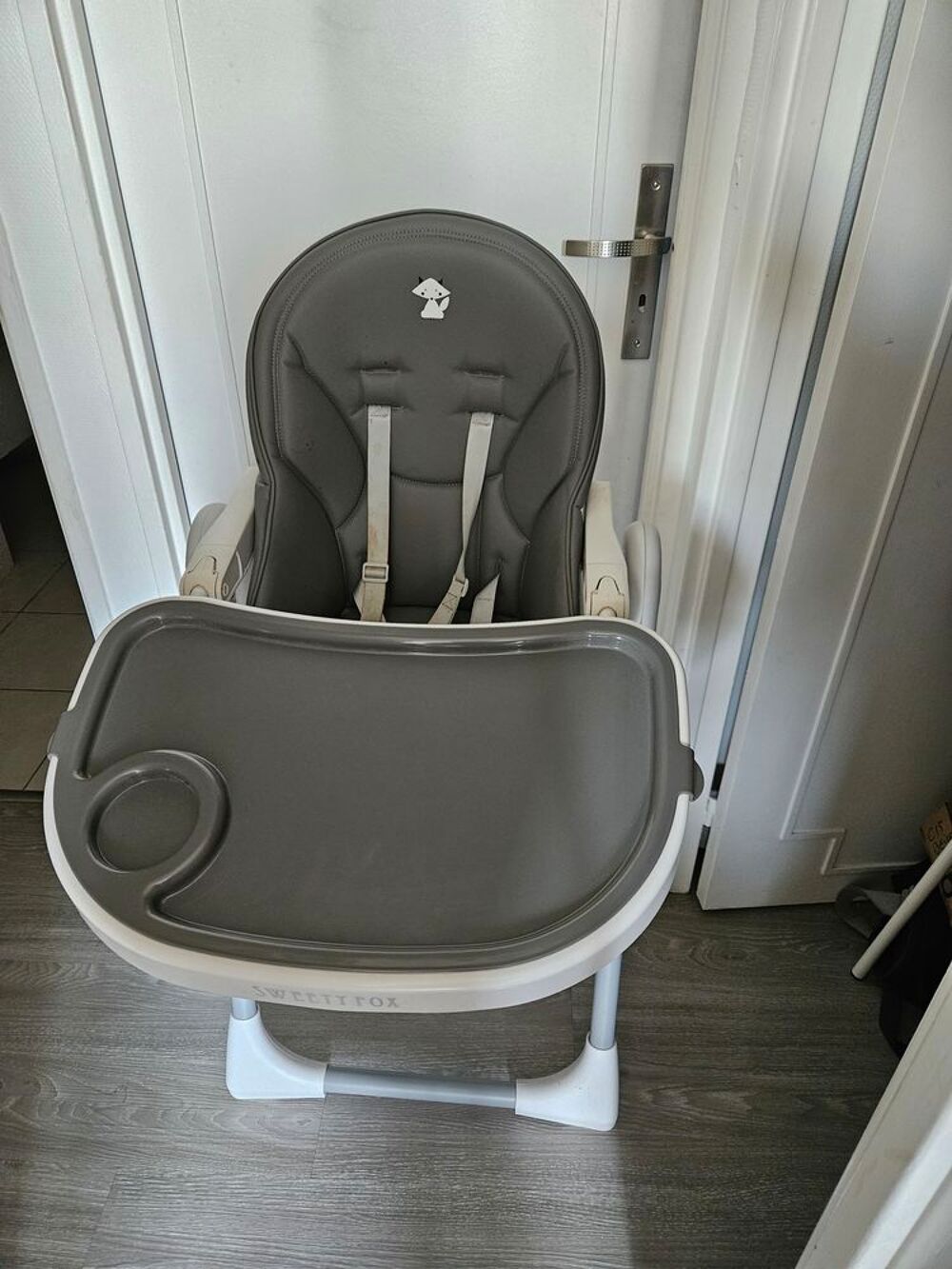 Chaise haute b&eacute;b&eacute; Mobilier enfants