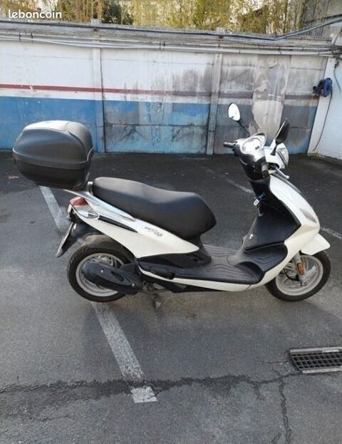 Scooter PIAGGIO 2017 occasion Malakoff 92240