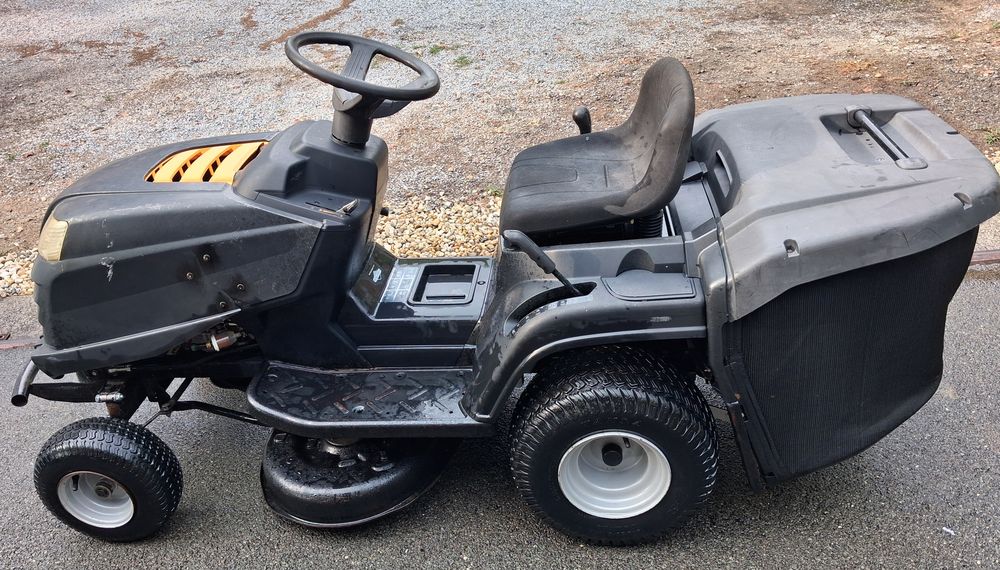 tracteur tondeuse Jardin