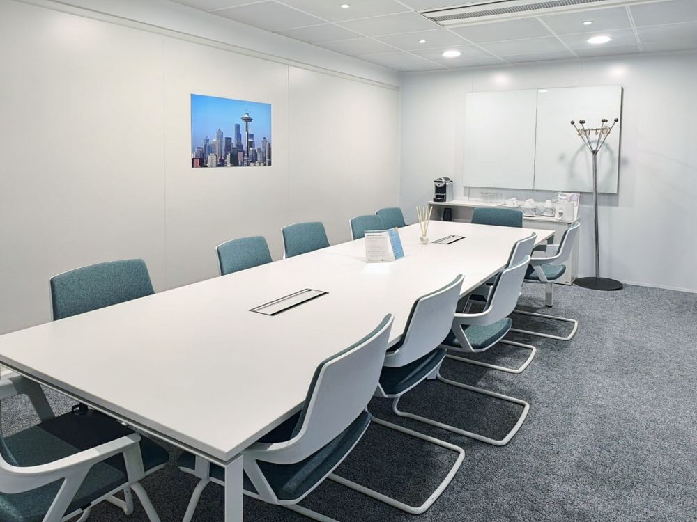  Espace de travail privé personnalisé en fonction des besoins uniques de votre entreprise à Paris La Defense Tour Ariane Puteaux