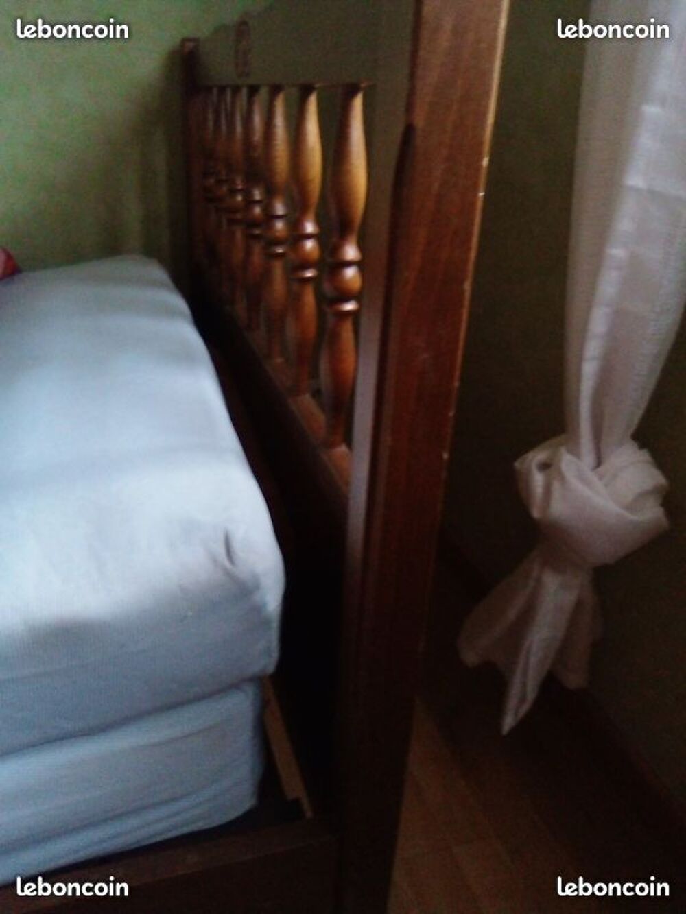 Lit 1 place + table de chevet Meubles